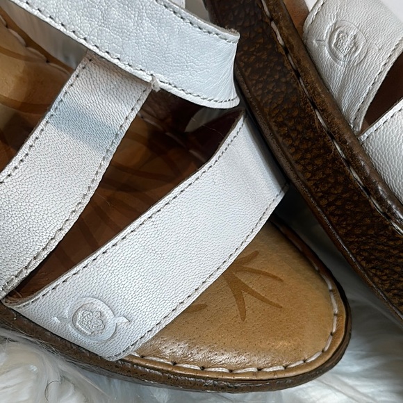 EUC Born White and Brown Wedge Leather Sandals with Padded Footbed, 10M - Picture 12 of 14